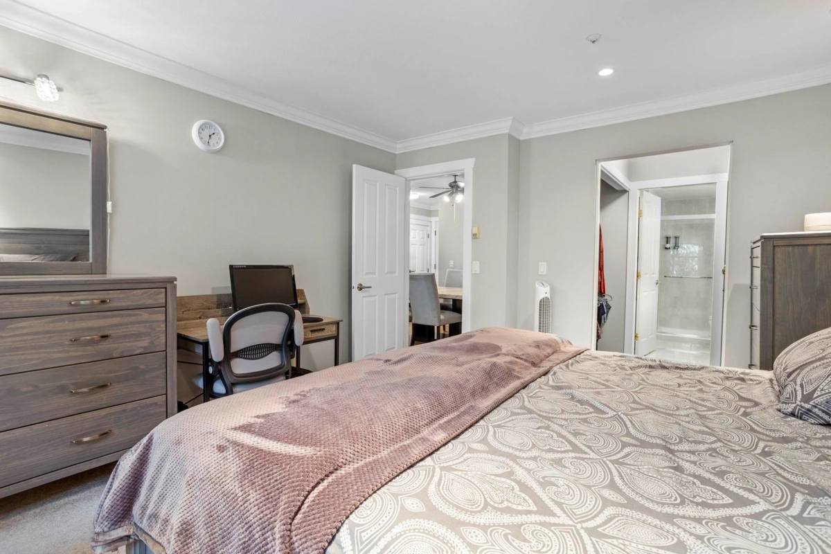 Laundry Room Photo of 310 7435 121a Street, Surrey, BC