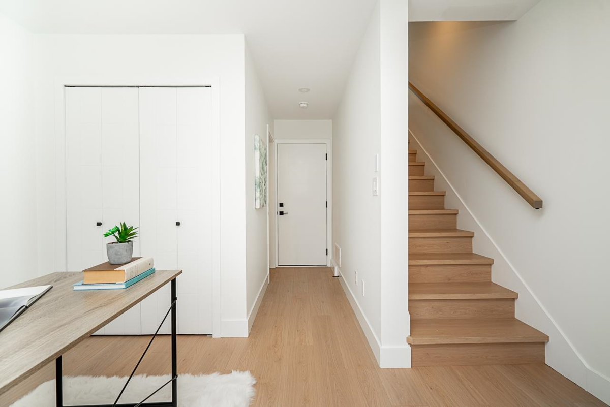 Backyard Photo of 6 2525 156 Street, Surrey, BC