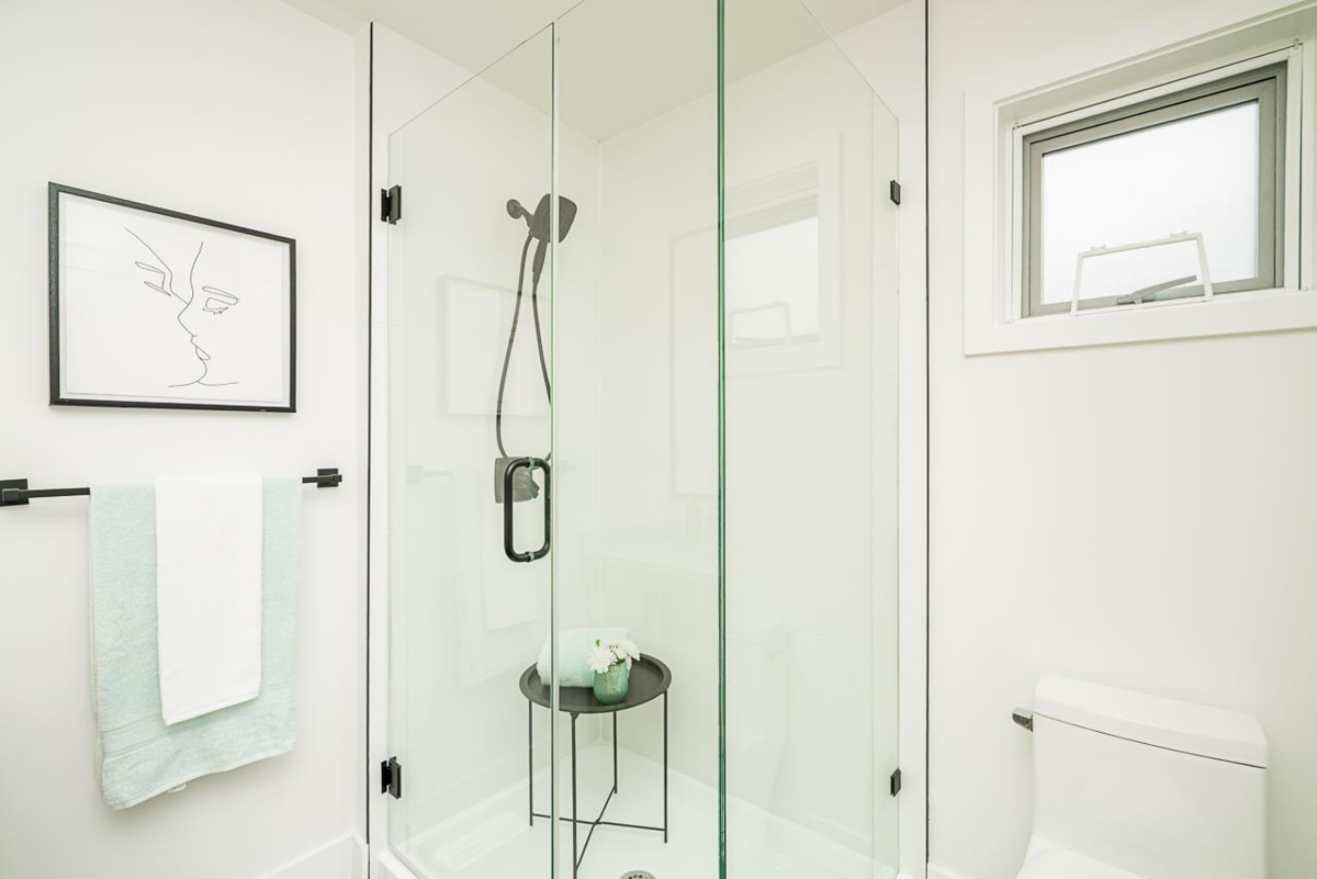 Entry Foyer Photo of 6 2525 156 Street, Surrey, BC