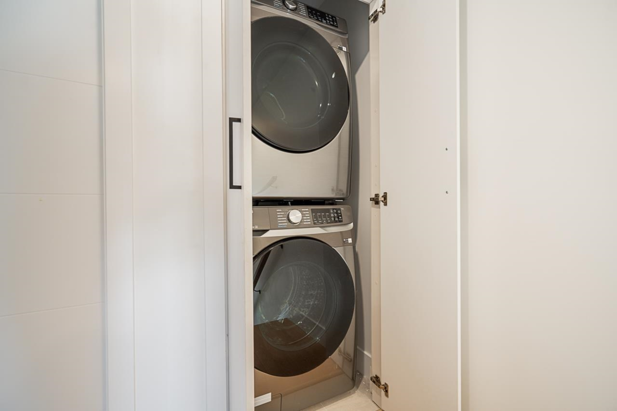 Guest Bathroom Photo of 6 2525 156 Street, Surrey, BC