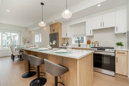 Primary Bathroom Photo of 6 2525 156 Street, Surrey, BC