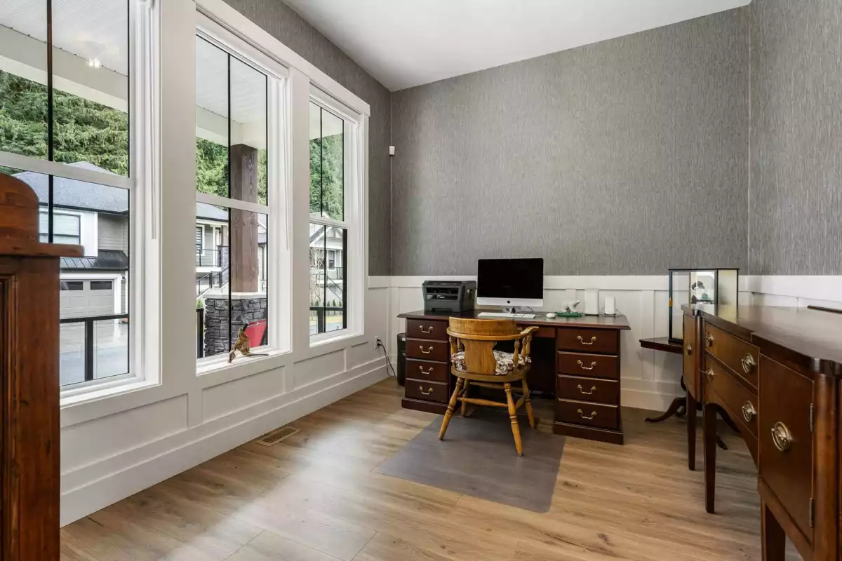 Living Room Photo of 88 1880 Columbia Valley Road, Lindell Beach, BC