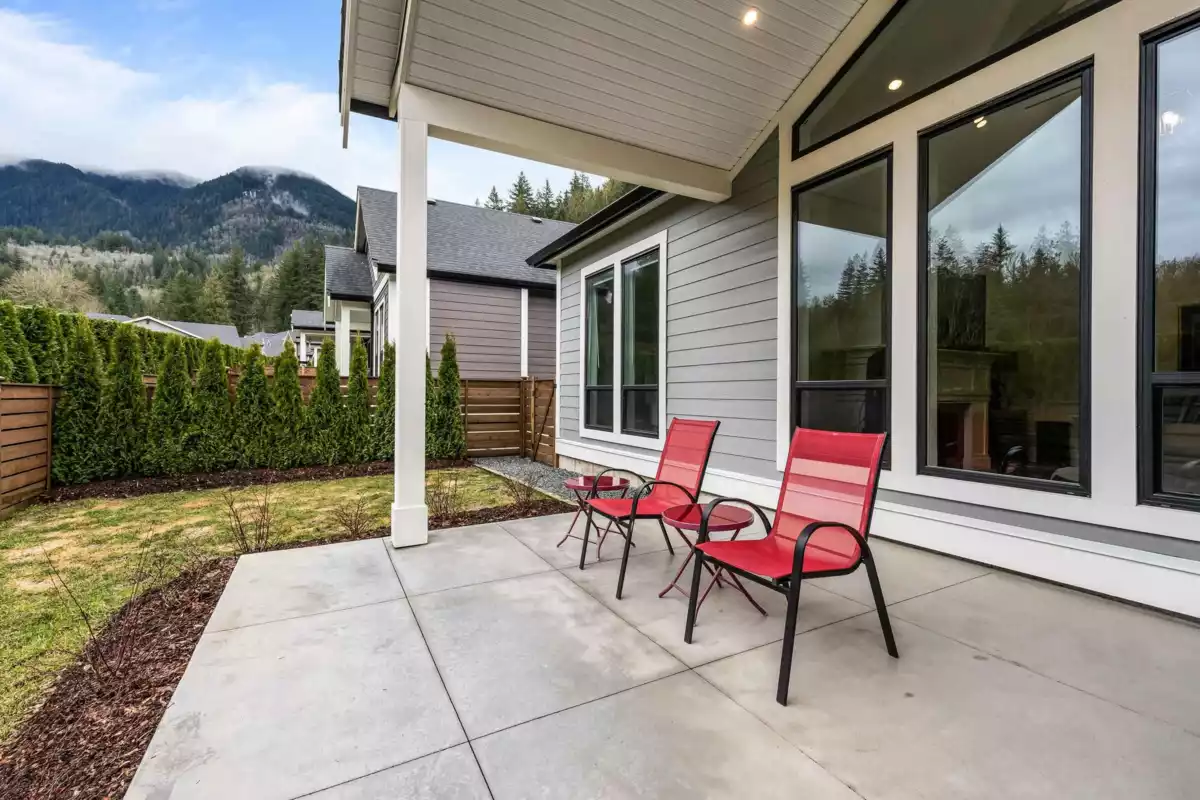 Outdoor Deck Photo of 88 1880 Columbia Valley Road, Lindell Beach, BC