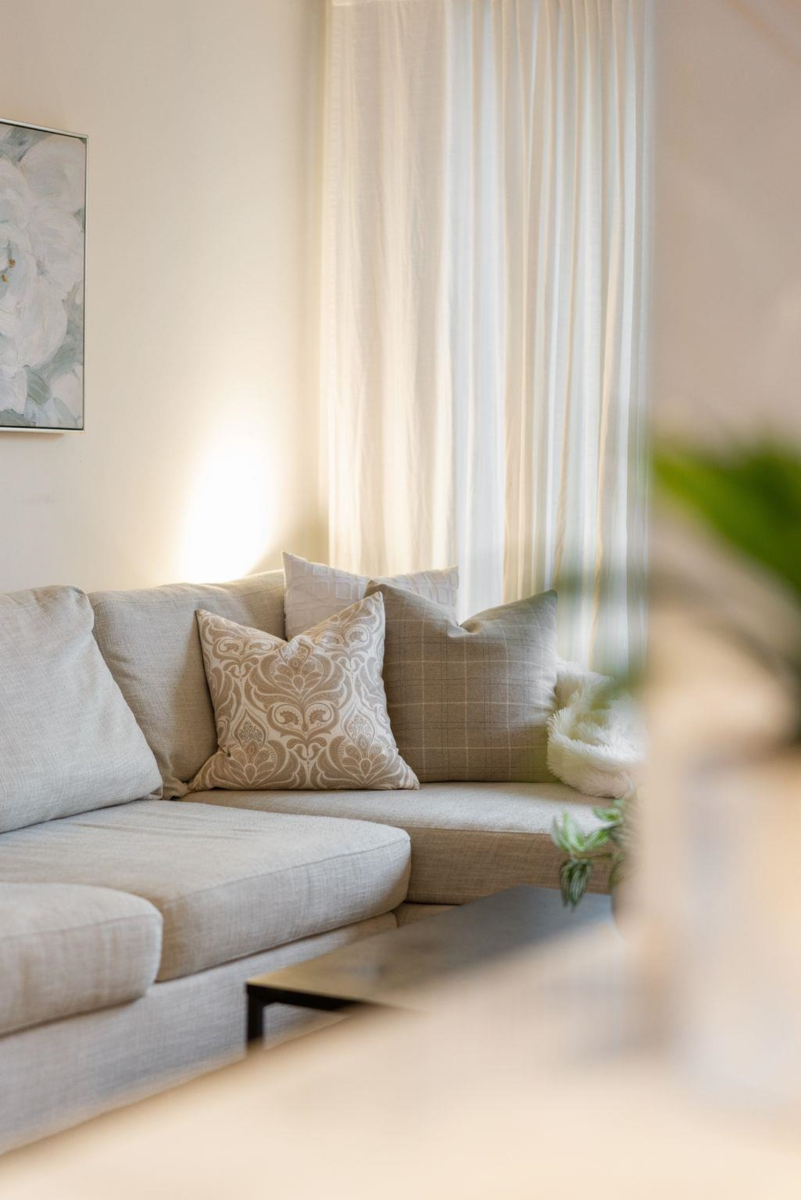 Front Yard Photo of 905 110 W 4th Street, North Vancouver, BC