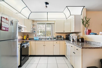 Kitchen Photo of 22471 Mclean Avenue, Richmond, BC