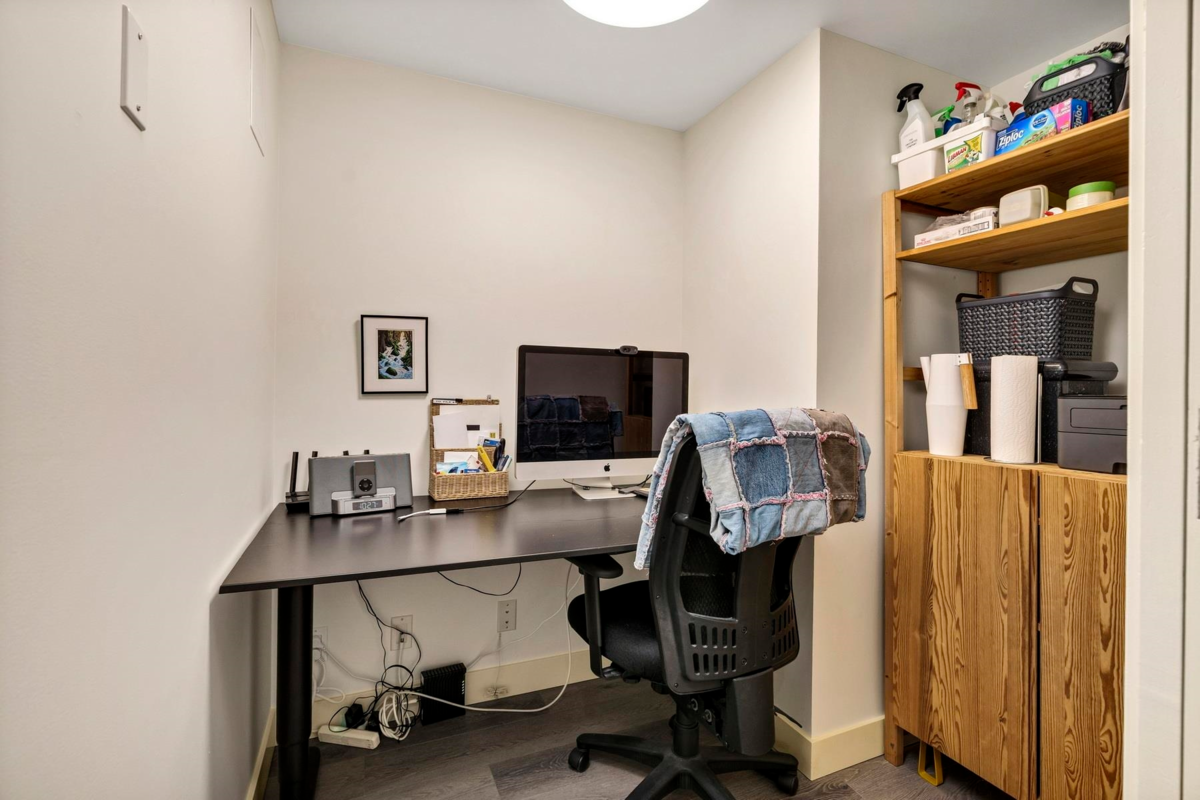 Basement Recreation Room Photo of 413 2520 Manitoba Street, Vancouver, BC