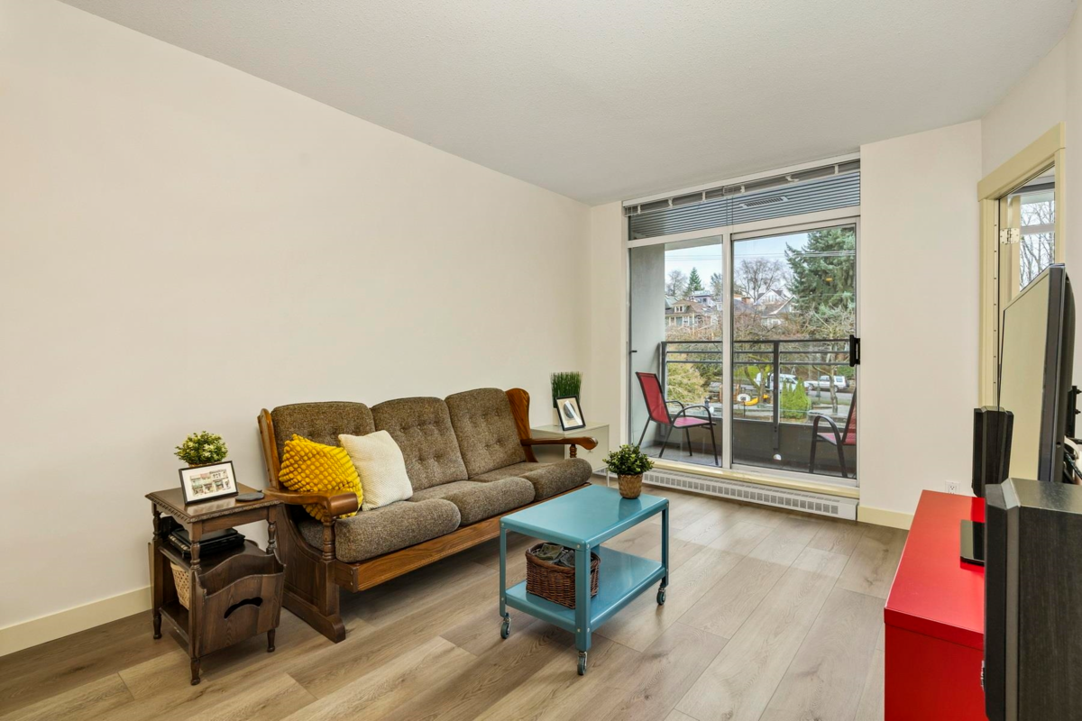 Family Room Photo of 413 2520 Manitoba Street, Vancouver, BC
