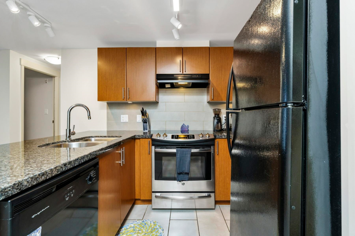 Walk-In Closet Photo of 413 2520 Manitoba Street, Vancouver, BC