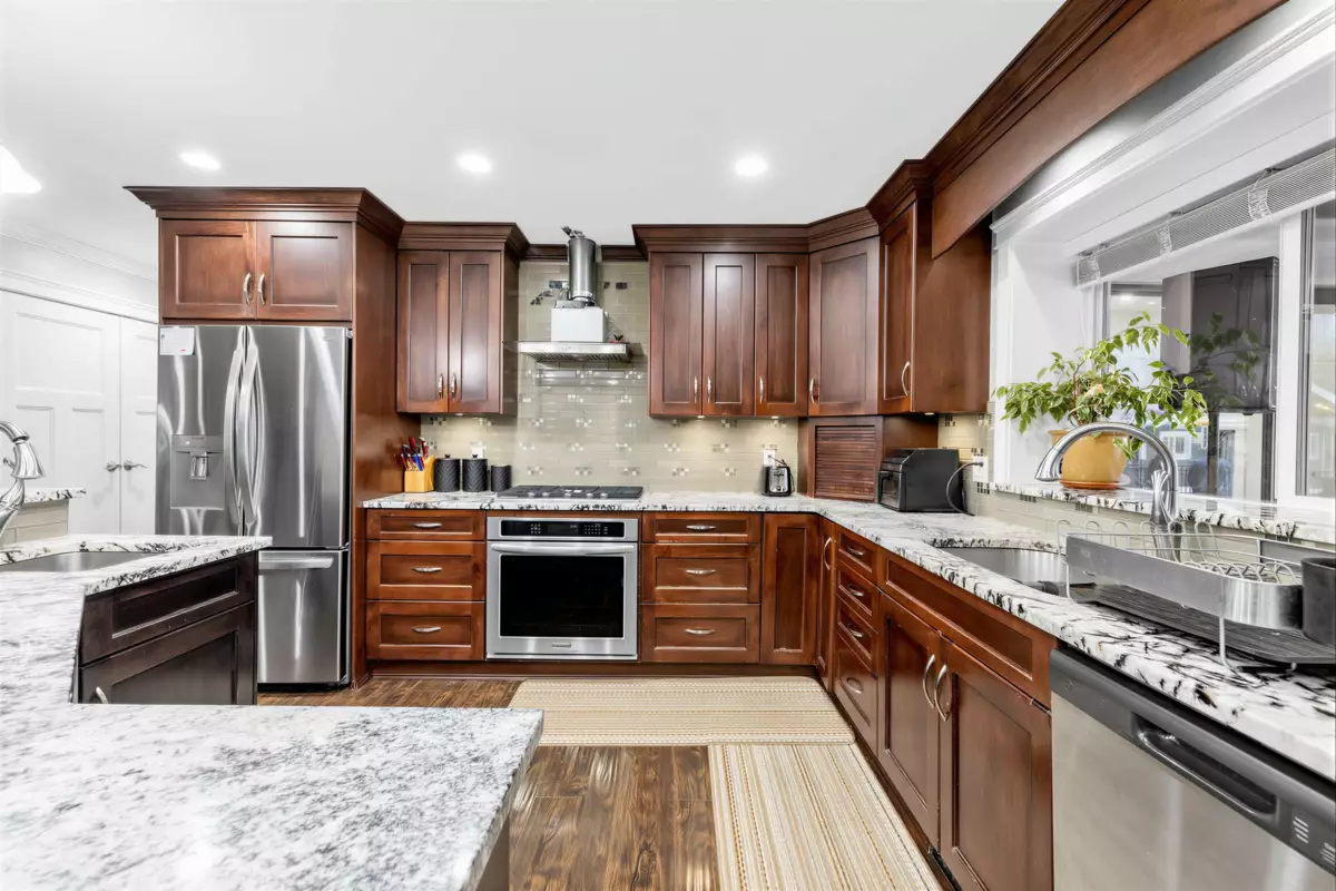 Laundry Room Photo of 21298 36 Avenue, Langley, BC