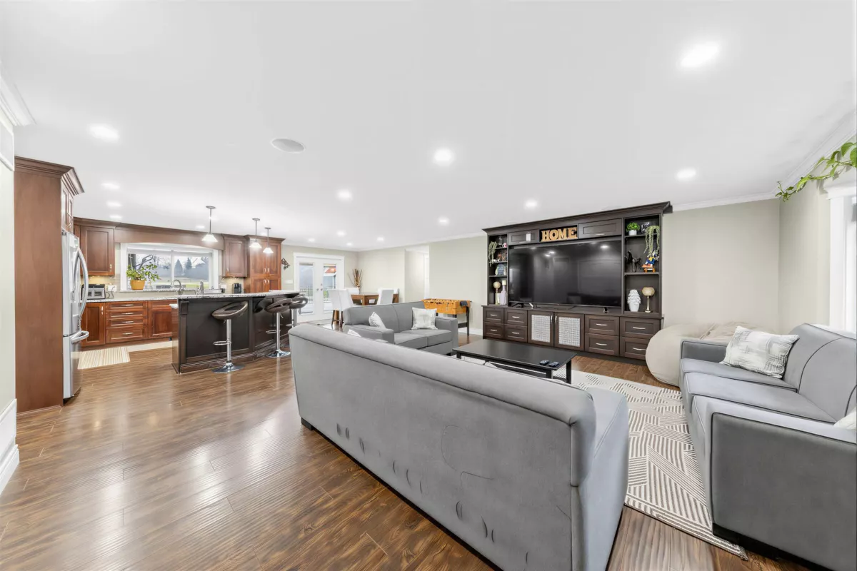 Powder Room Photo of 21298 36 Avenue, Langley, BC