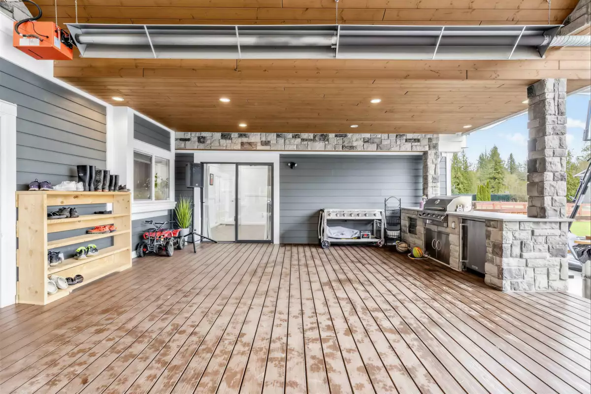 Primary Bathroom Photo of 21298 36 Avenue, Langley, BC