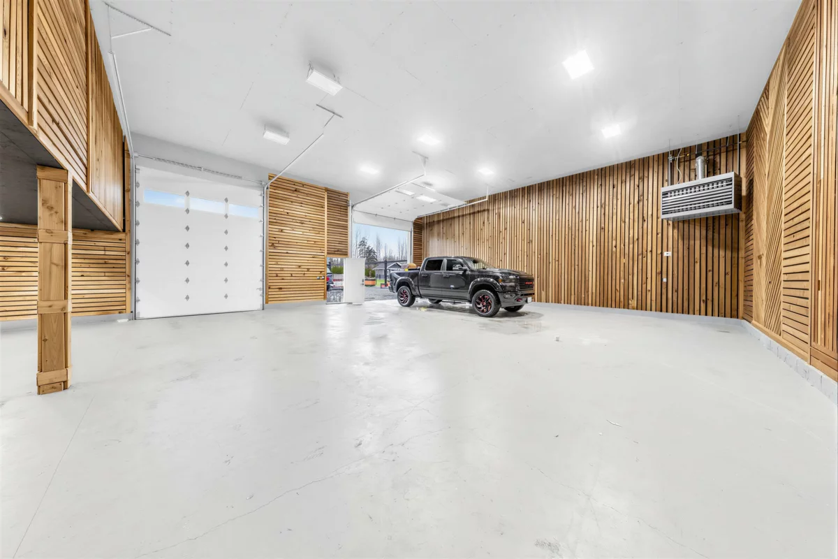 Swimming Pool Photo of 21298 36 Avenue, Langley, BC