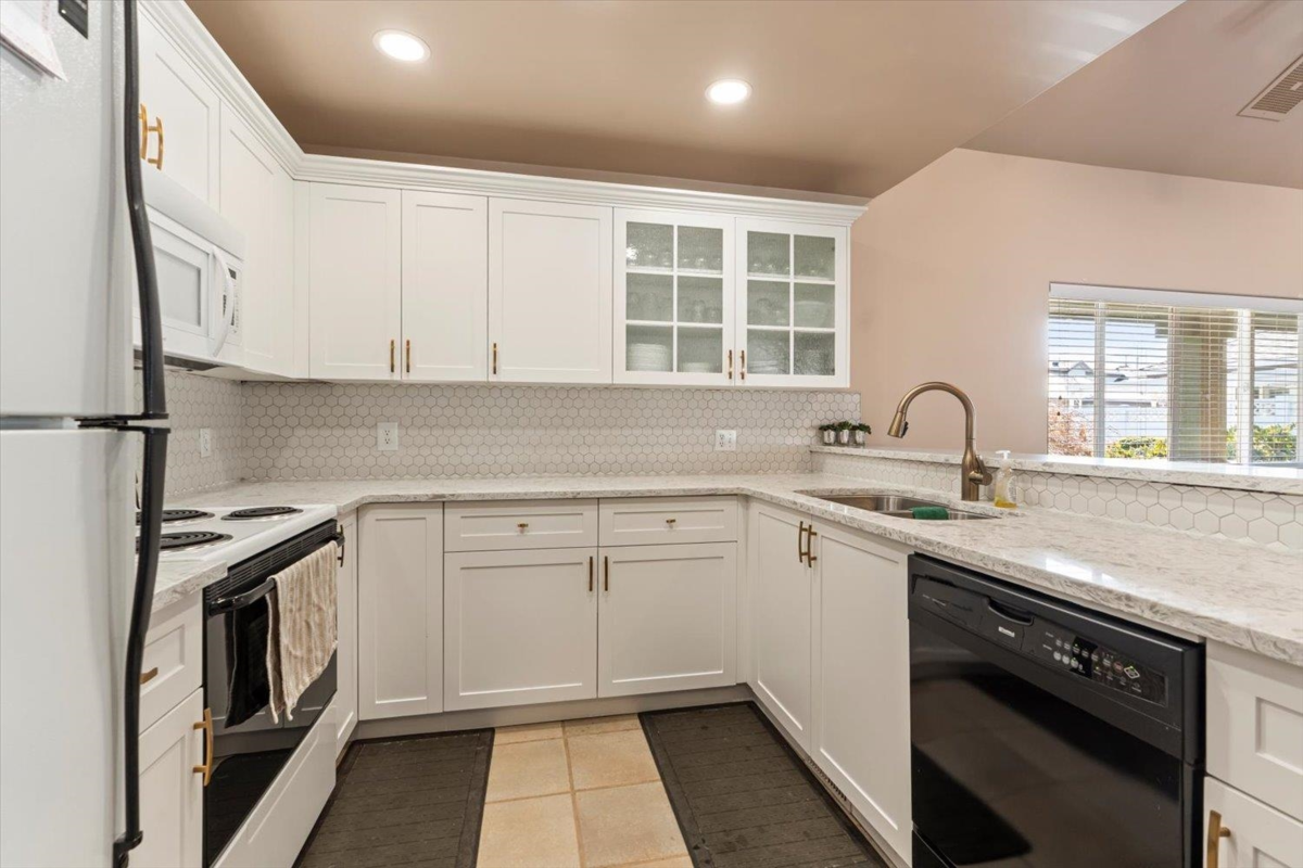 Community Amenities Photo (Clubhouse) of 106 8485 Young Road, Chilliwack, BC