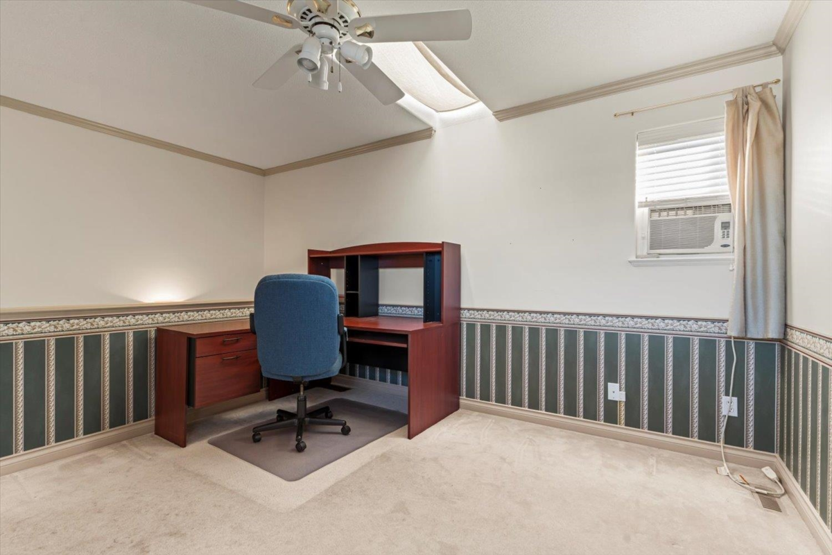Entry Foyer Photo of 106 8485 Young Road, Chilliwack, BC