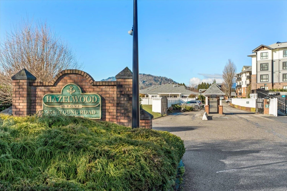 Swimming Pool Photo of 106 8485 Young Road, Chilliwack, BC