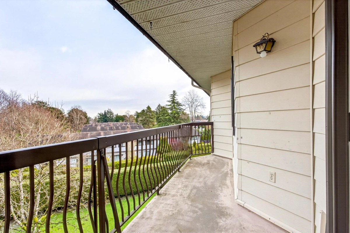 Entry Foyer Photo of 309 10160 Ryan Road, Richmond, BC