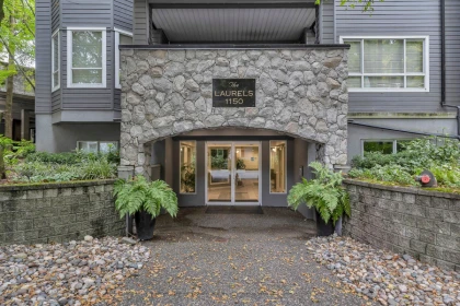 206 1150 Lynn Valley Road, North Vancouver, BC