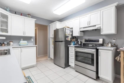 206 1150 Lynn Valley Road, North Vancouver, BC