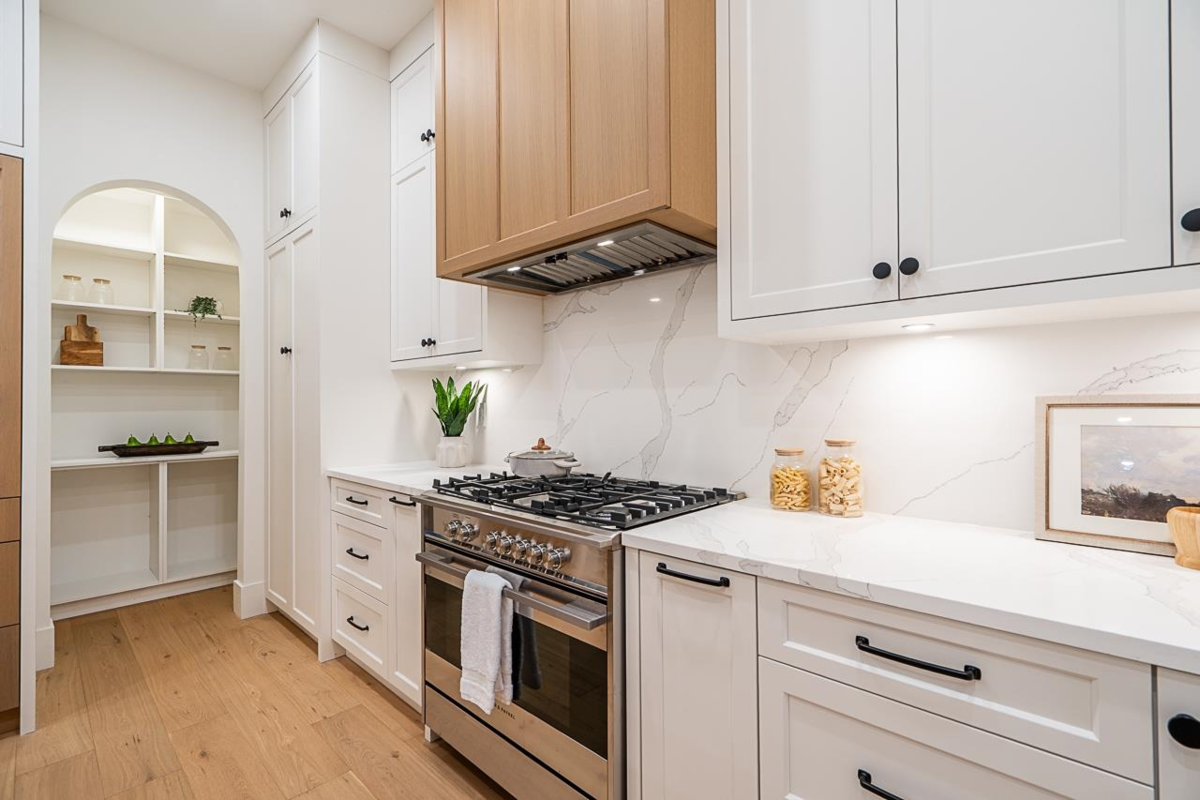 Breakfast Nook Photo of 1228 Stellers Jay Place, Delta, BC
