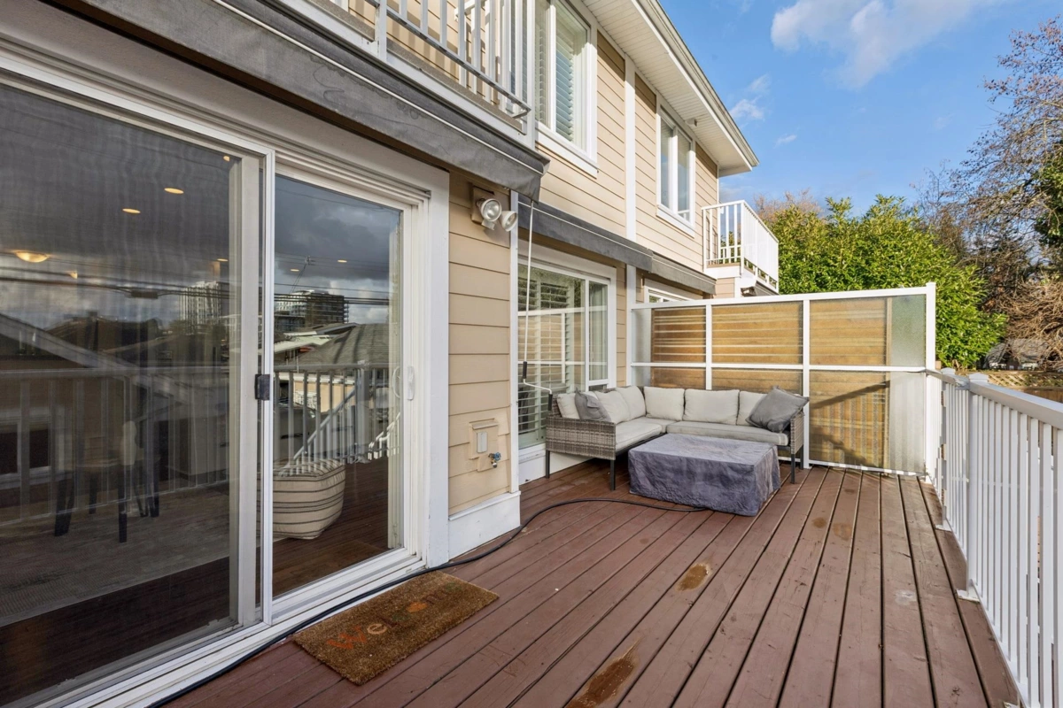 Outdoor Deck Photo of 205 E 18th Street, North Vancouver, BC