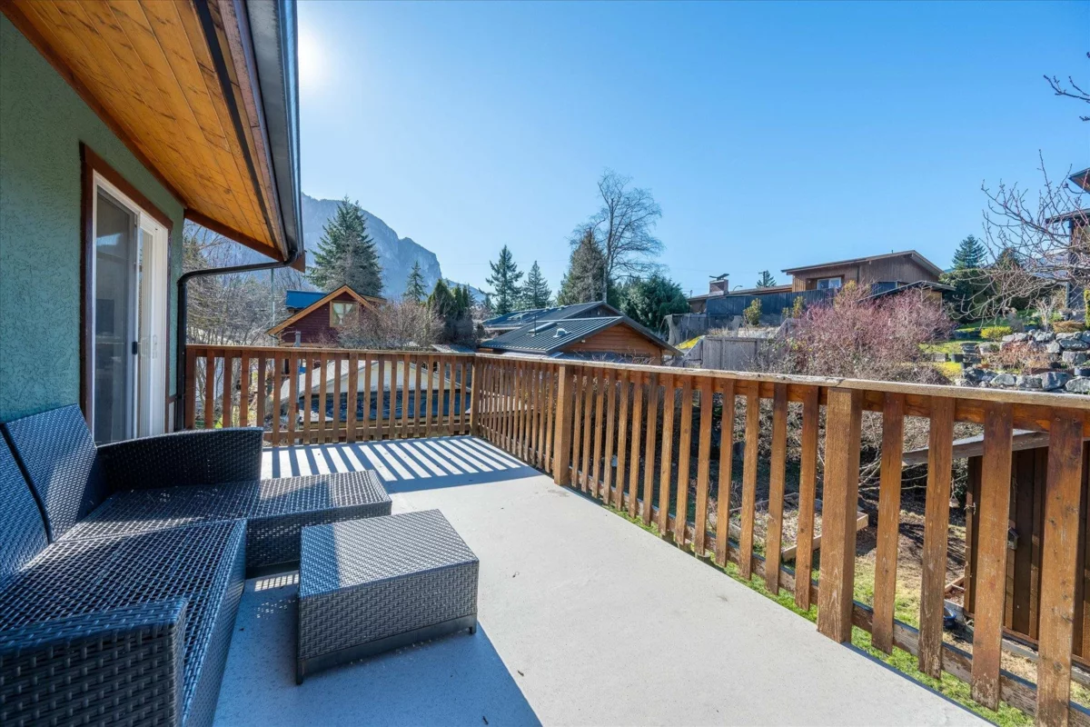 Mudroom Photo of 1045 Northridge Drive, Squamish, BC