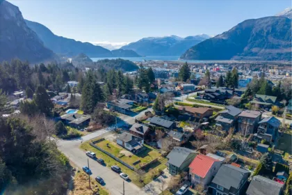 1045 Northridge Drive, Squamish, BC, Squamish — Single Family Residence for sale