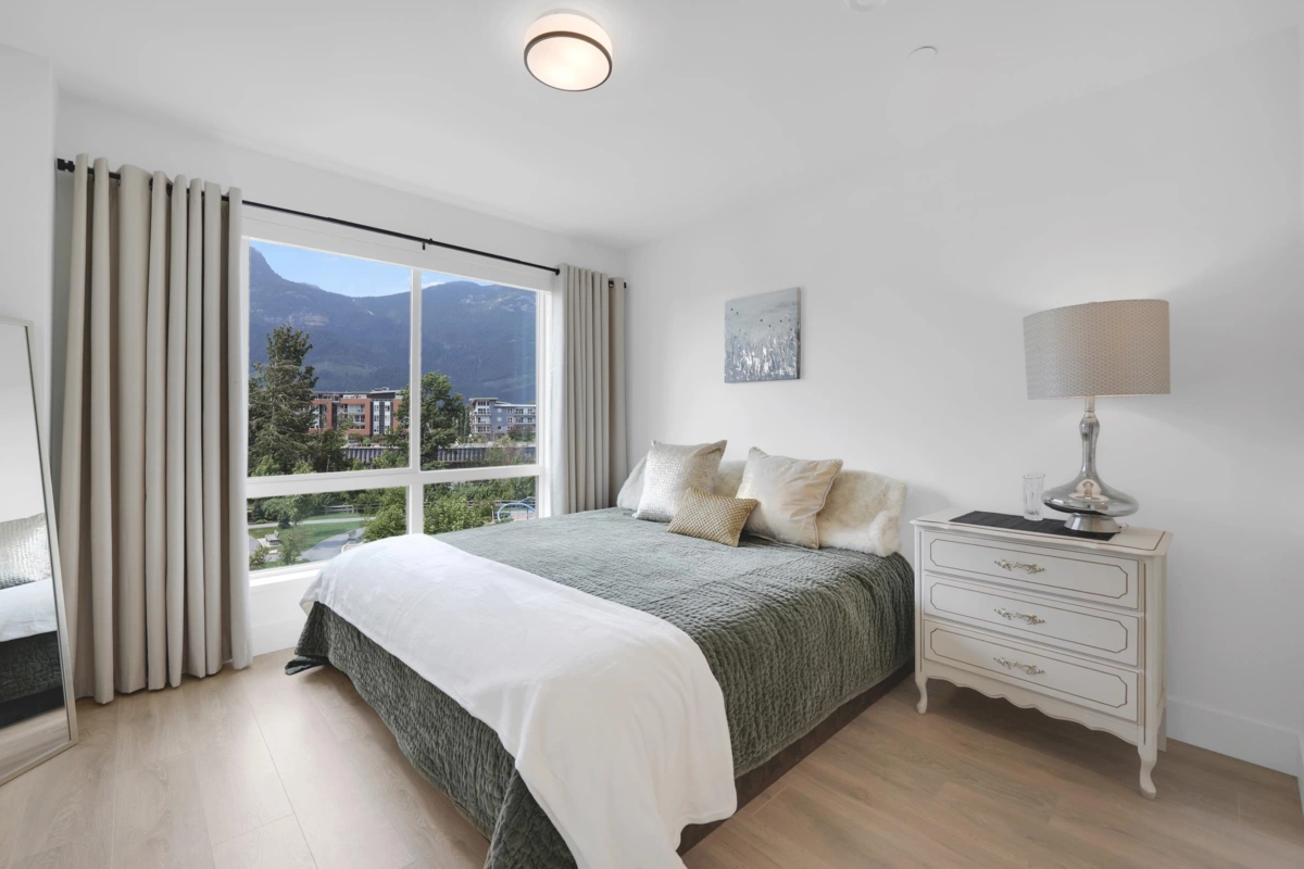 Primary Bathroom Photo of 38043 Helm Way, Squamish, BC