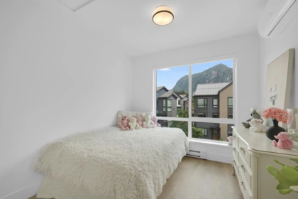 Bedroom 3 Photo of 38043 Helm Way, Squamish, BC