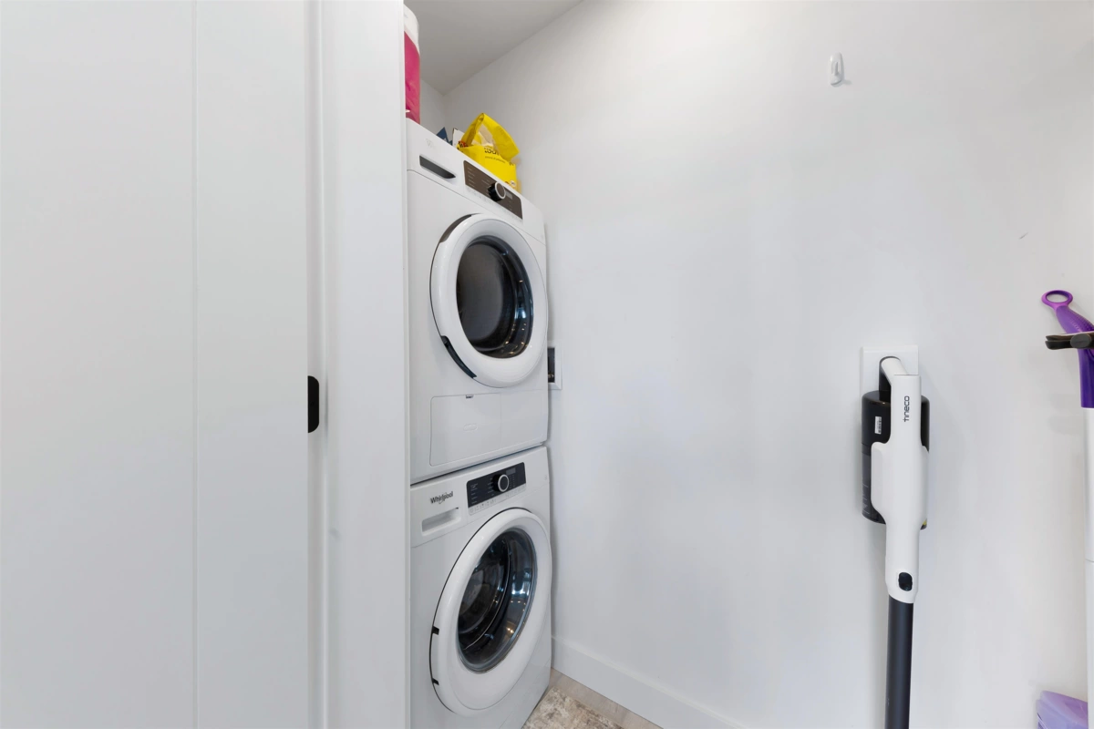 Bedroom 2 Photo of 406 32828 Landeau Place, Abbotsford, BC
