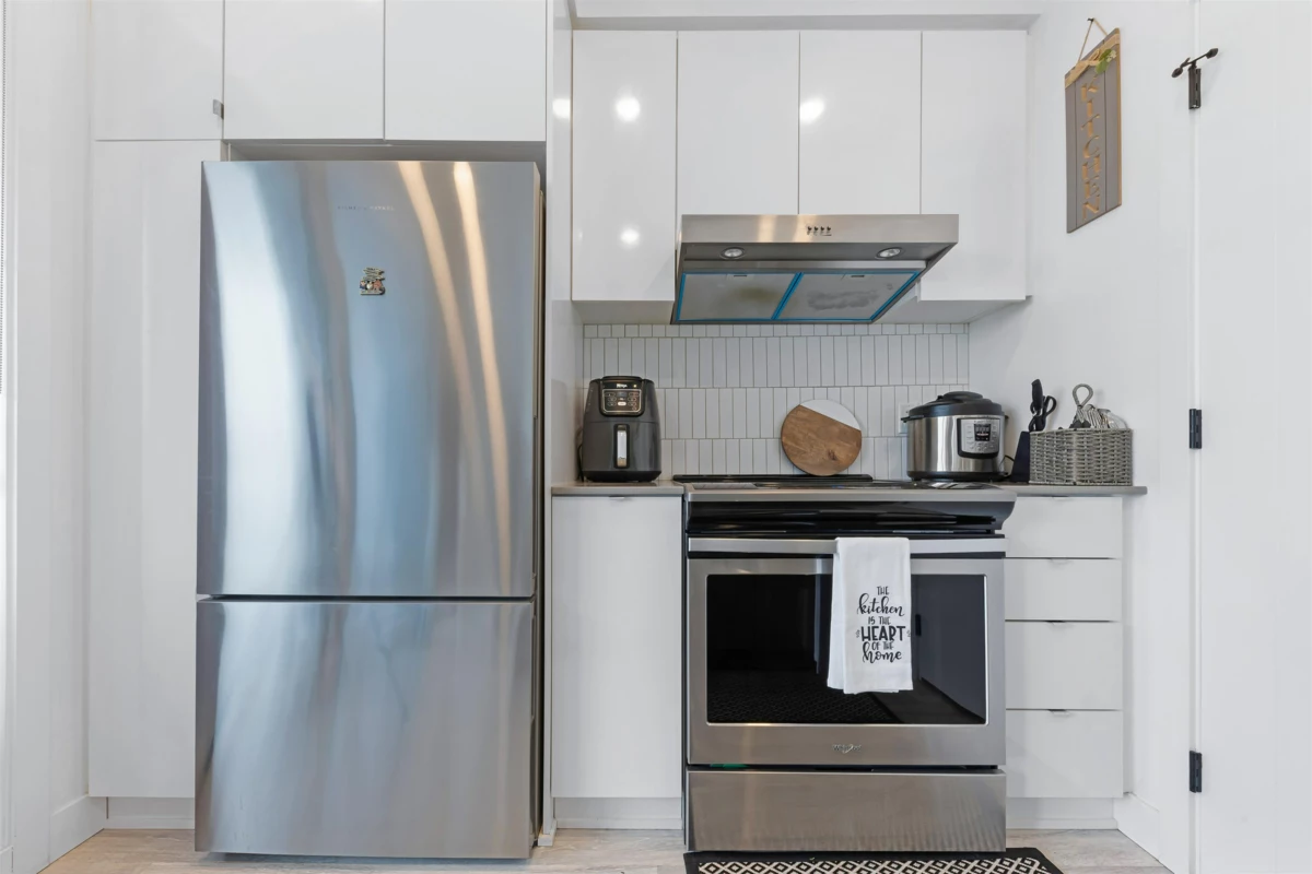 Family Room Photo of 406 32828 Landeau Place, Abbotsford, BC