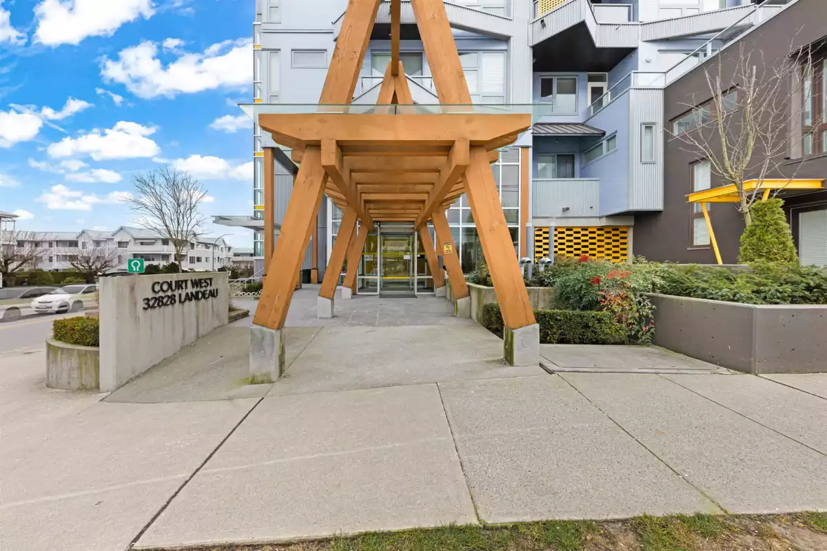 Loft / Bonus Room Photo of 406 32828 Landeau Place, Abbotsford, BC