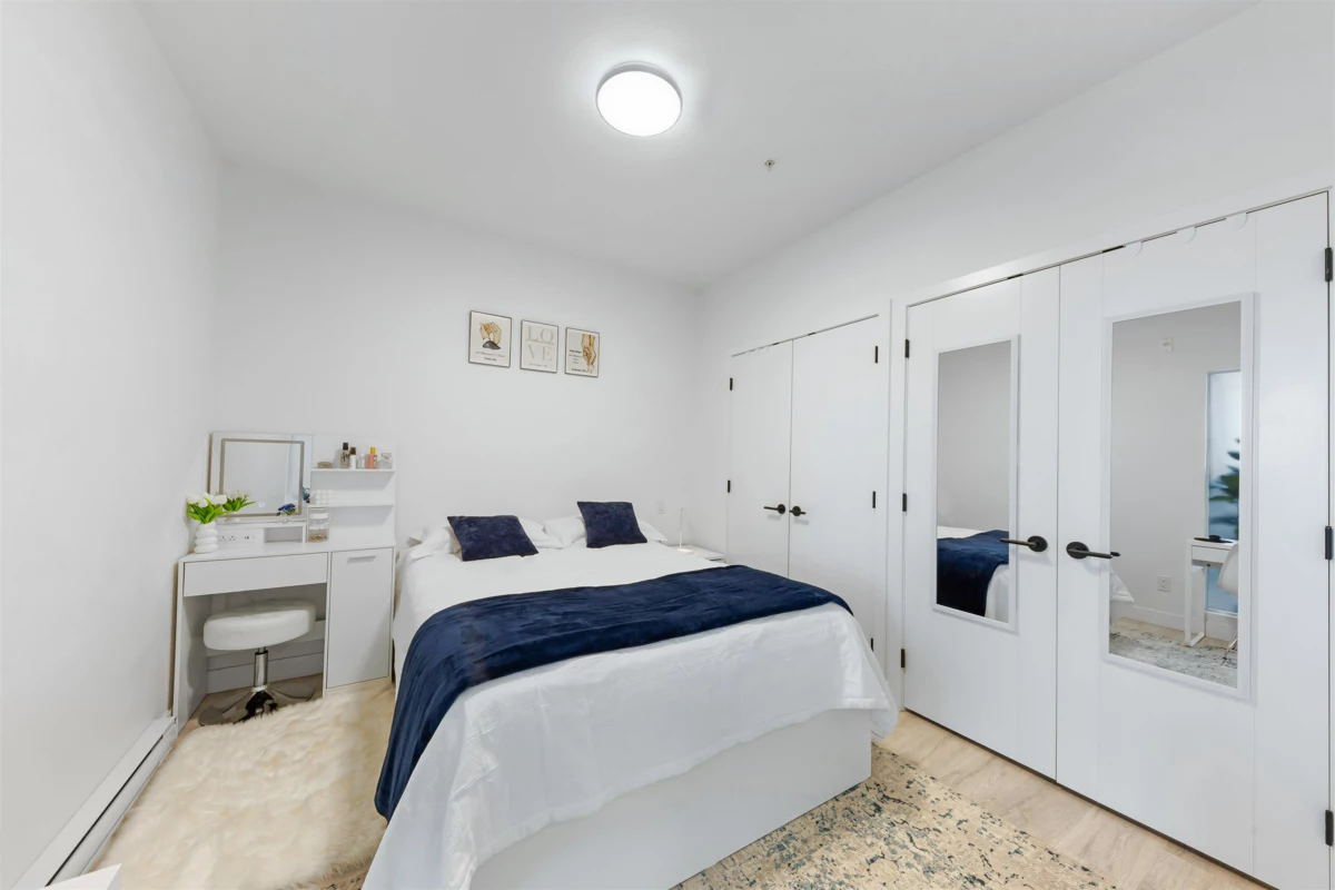 Primary Bedroom Photo of 406 32828 Landeau Place, Abbotsford, BC