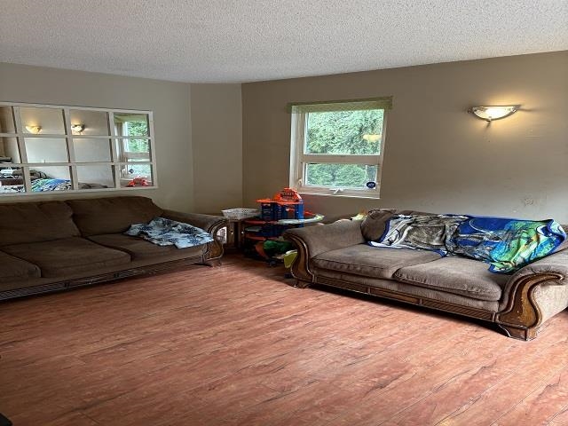 Kitchen Island Photo of 19753 Wildcrest Avenue, Pitt Meadows, BC