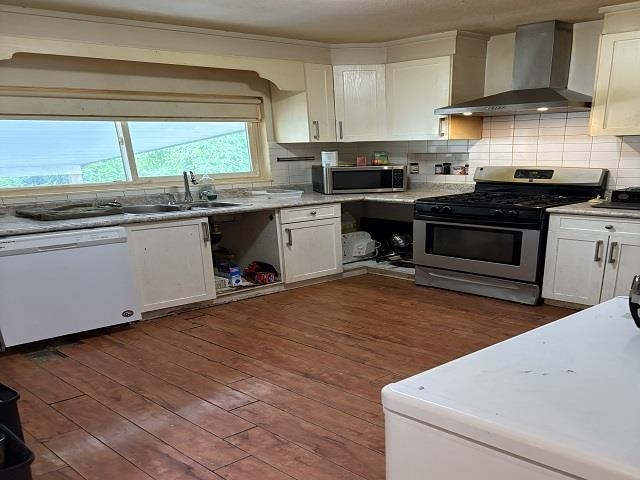 Primary Bedroom Photo of 19753 Wildcrest Avenue, Pitt Meadows, BC