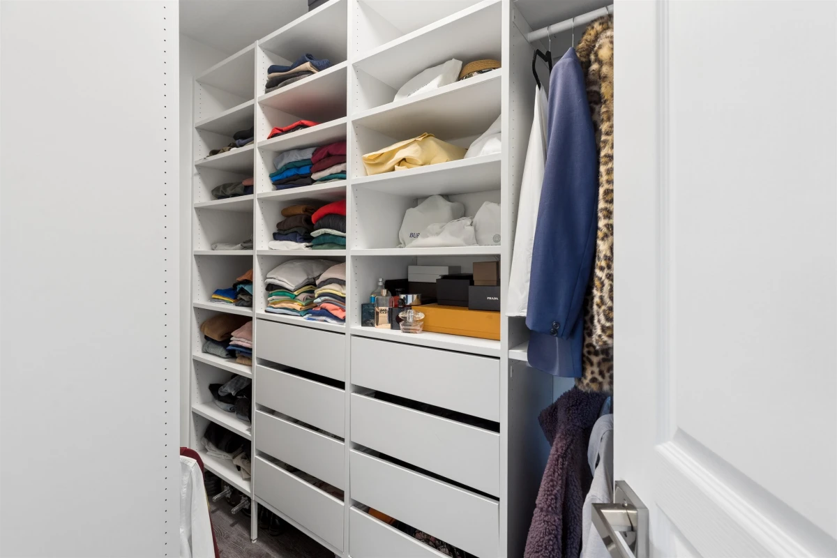 Walk-In Closet Photo of 62 18828 69 Avenue, Surrey, BC
