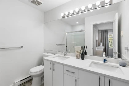 Primary Bathroom Photo of 62 18828 69 Avenue, Surrey, BC