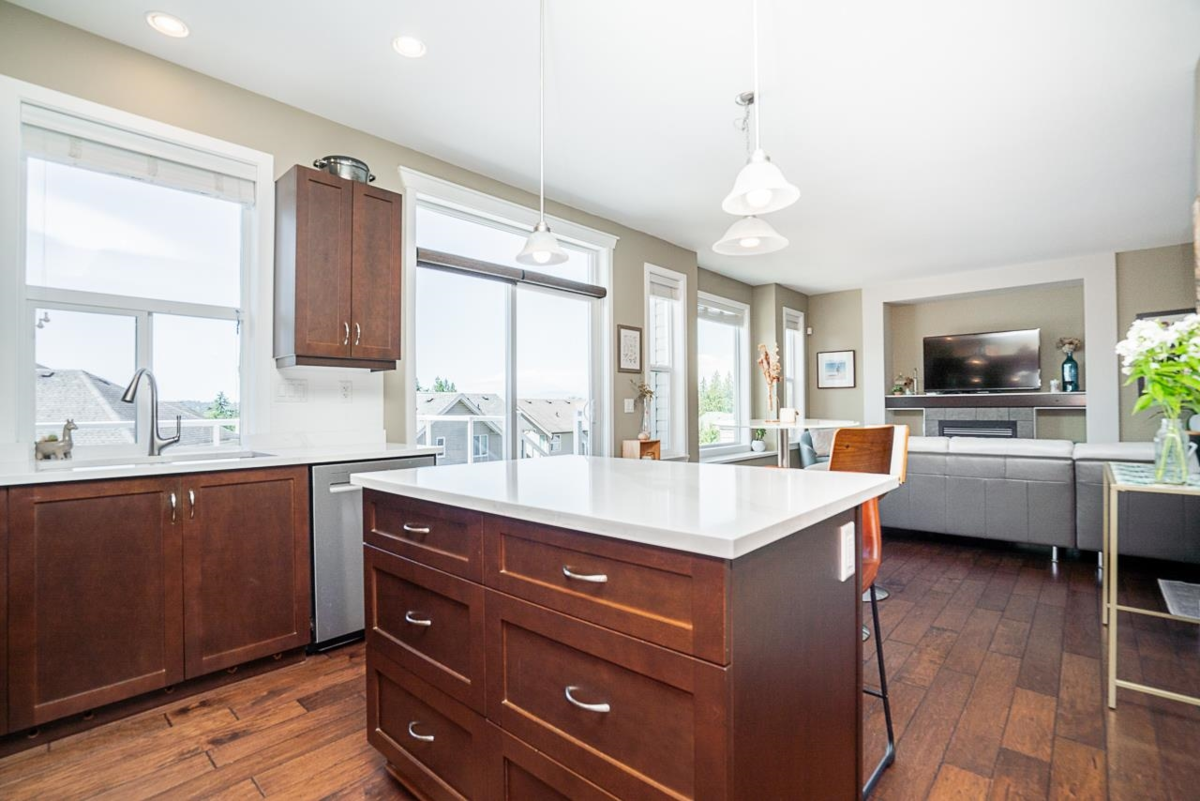 Breakfast Nook Photo of 6069 163b Street, Surrey, BC