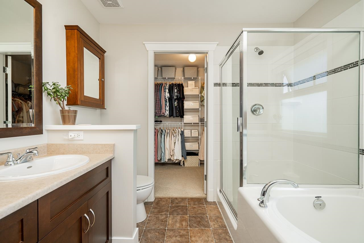 Laundry Room Photo of 6069 163b Street, Surrey, BC