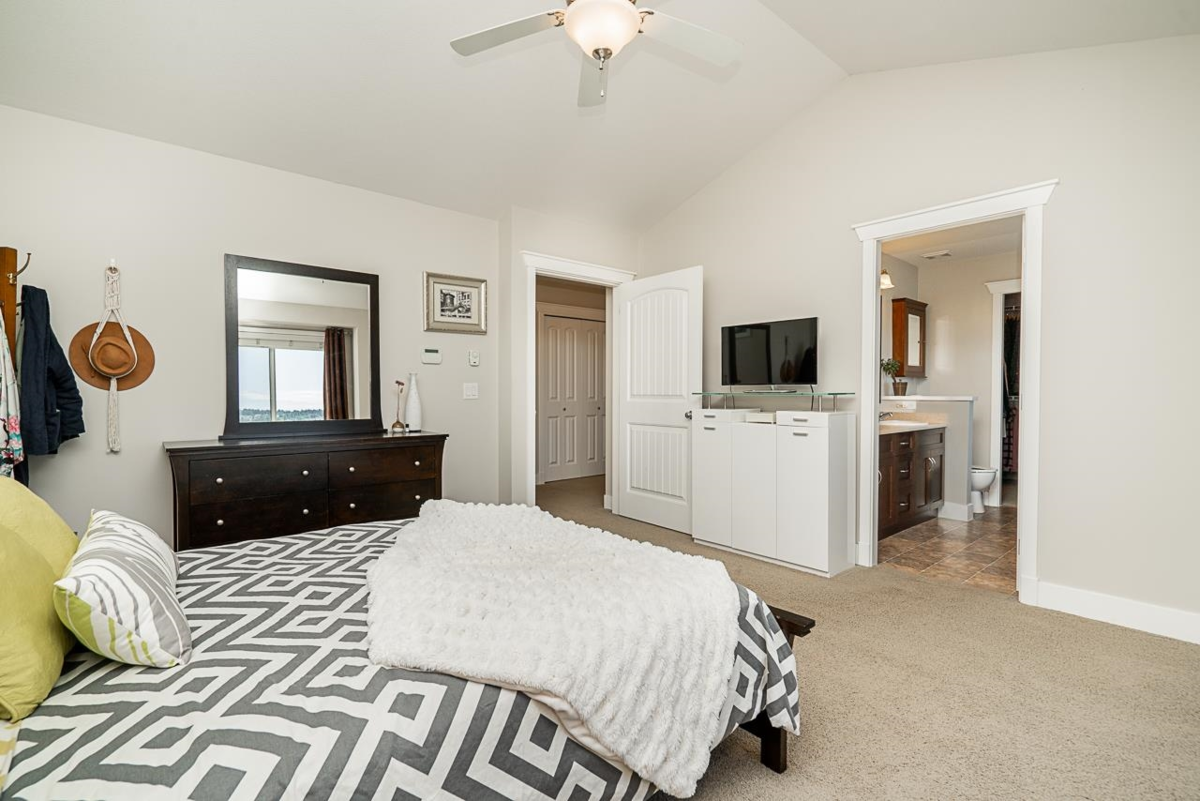 Office / Den Photo of 6069 163b Street, Surrey, BC