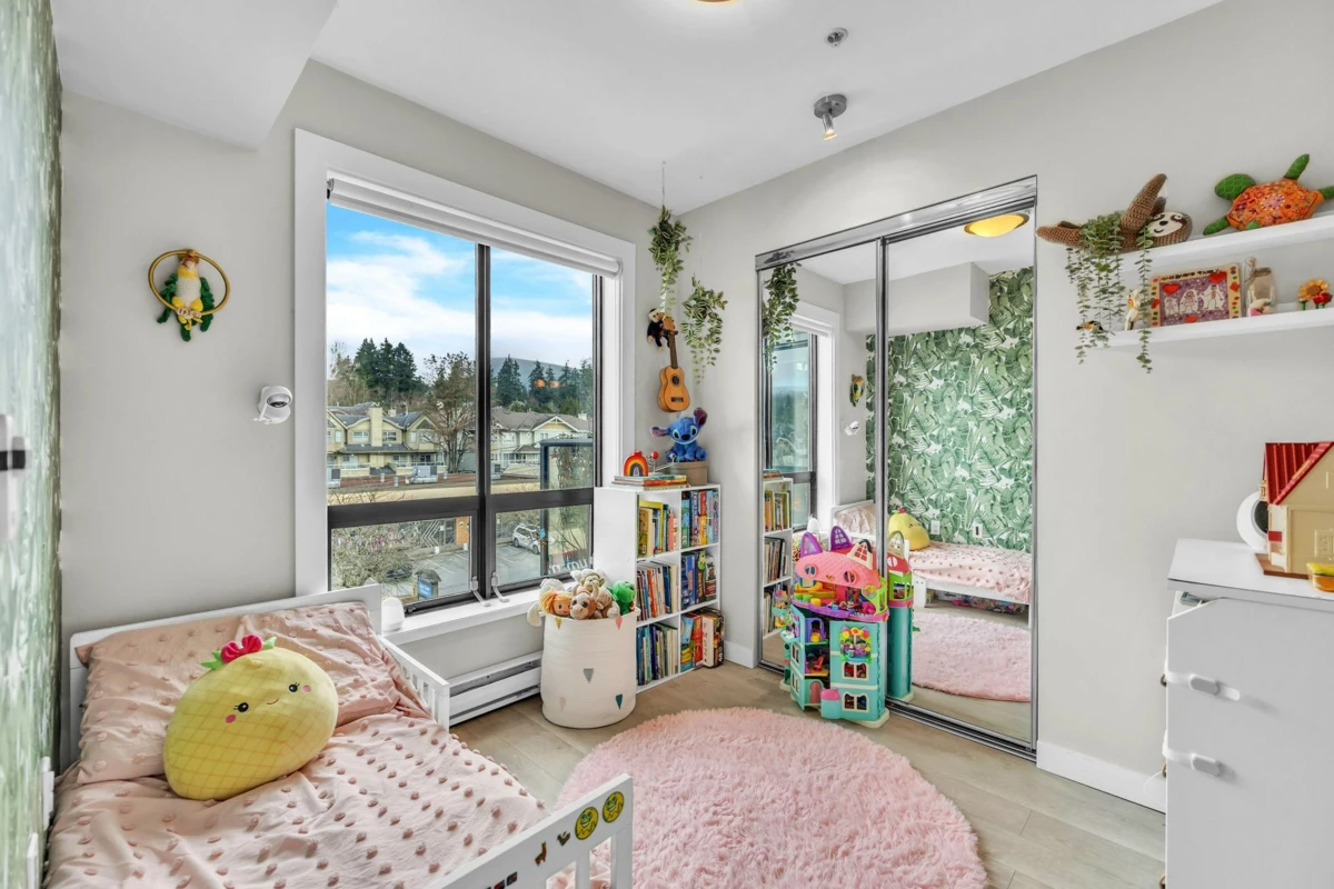 Basement Recreation Room Photo of 405 935 W 16th Street, North Vancouver, BC