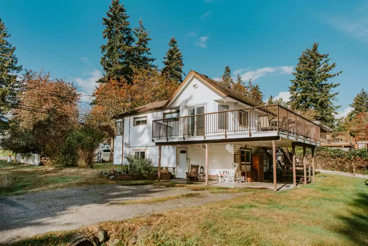 Kitchen Photo of 226 Pratt Road, Gibsons, BC