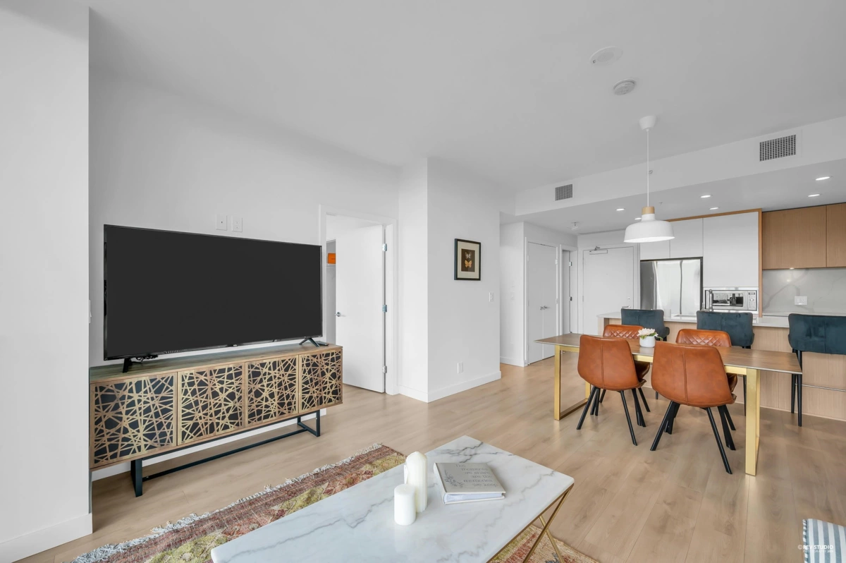 Breakfast Nook Photo of 3502 567 Clarke Road, Coquitlam, BC