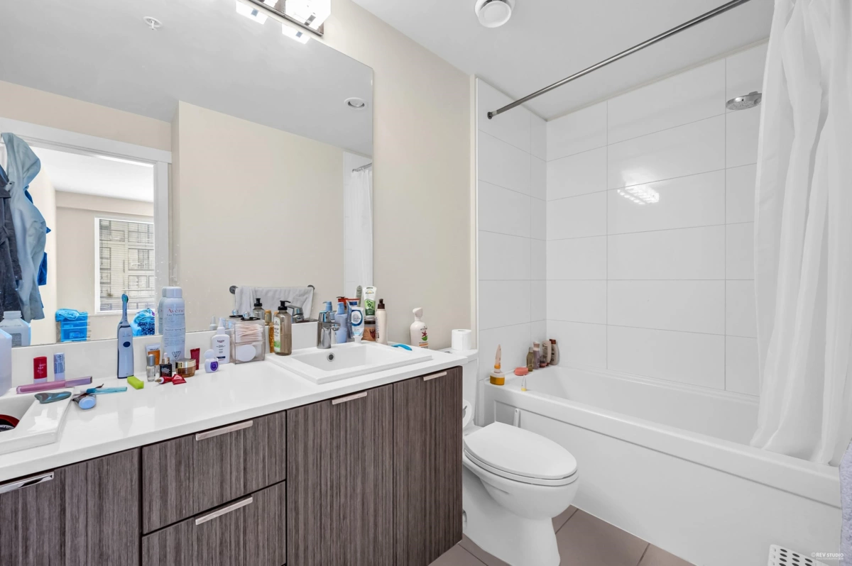 Breakfast Nook Photo of 309 9877 University Crescent, Burnaby, BC