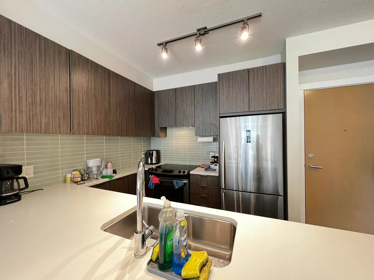 Walk-In Closet Photo of 309 9877 University Crescent, Burnaby, BC