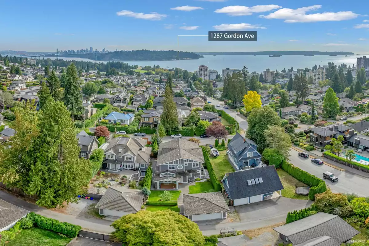 Community Amenities Photo (Clubhouse) of 1287 Gordon Avenue, West Vancouver, BC