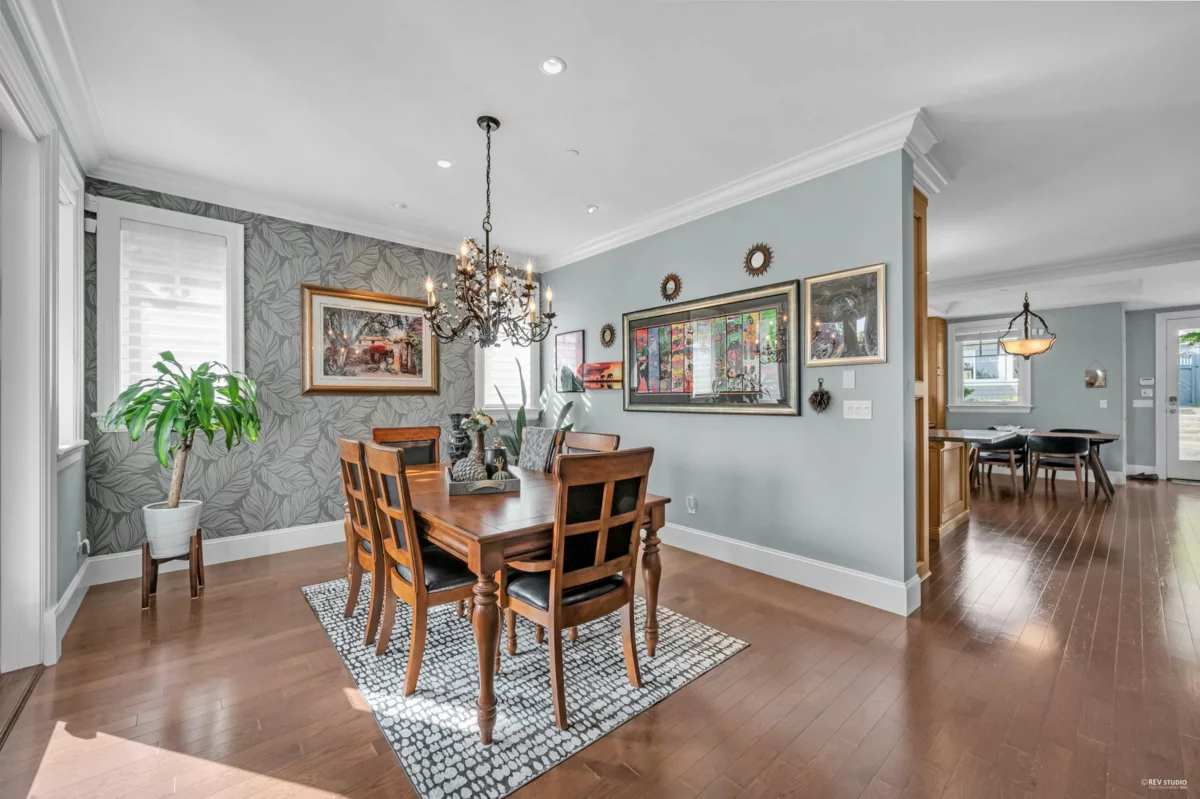 Kitchen Photo of 1287 Gordon Avenue, West Vancouver, BC