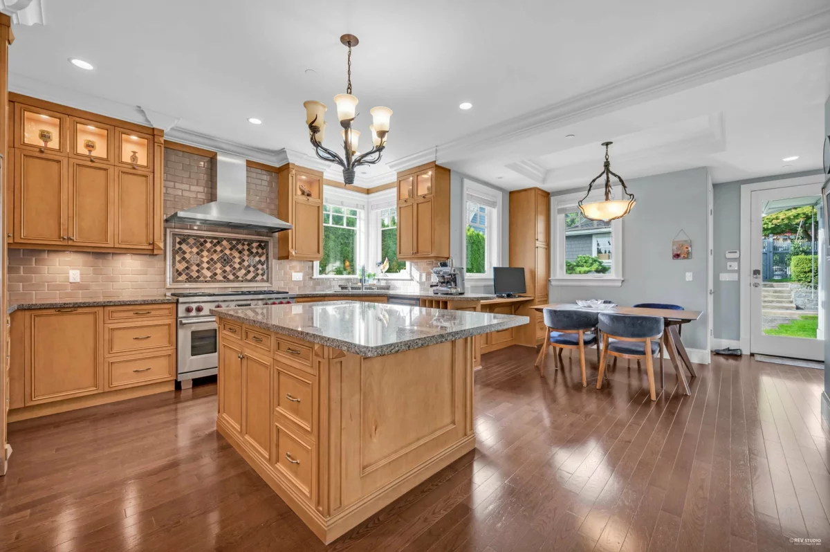 Pantry Photo of 1287 Gordon Avenue, West Vancouver, BC