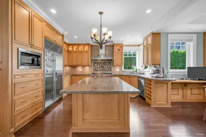 Breakfast Nook Photo of 1287 Gordon Avenue, West Vancouver, BC