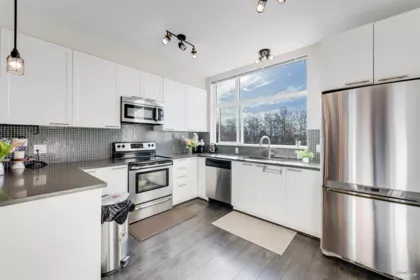 Breakfast Nook Photo of 170 2228 162 Street, Surrey, BC