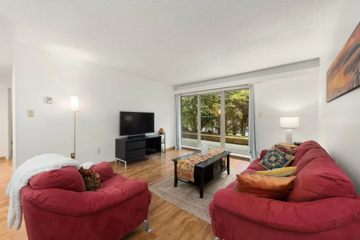 Hallway Photo of 227 9847 Manchester Drive, Burnaby, BC